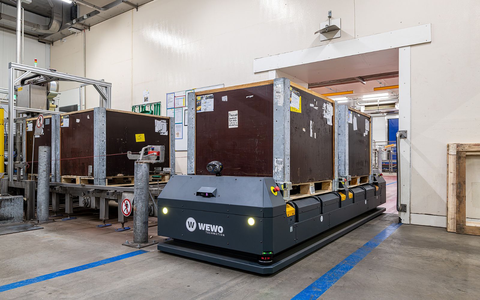 WEWO AGV custom made — aplicatie speciala de transport