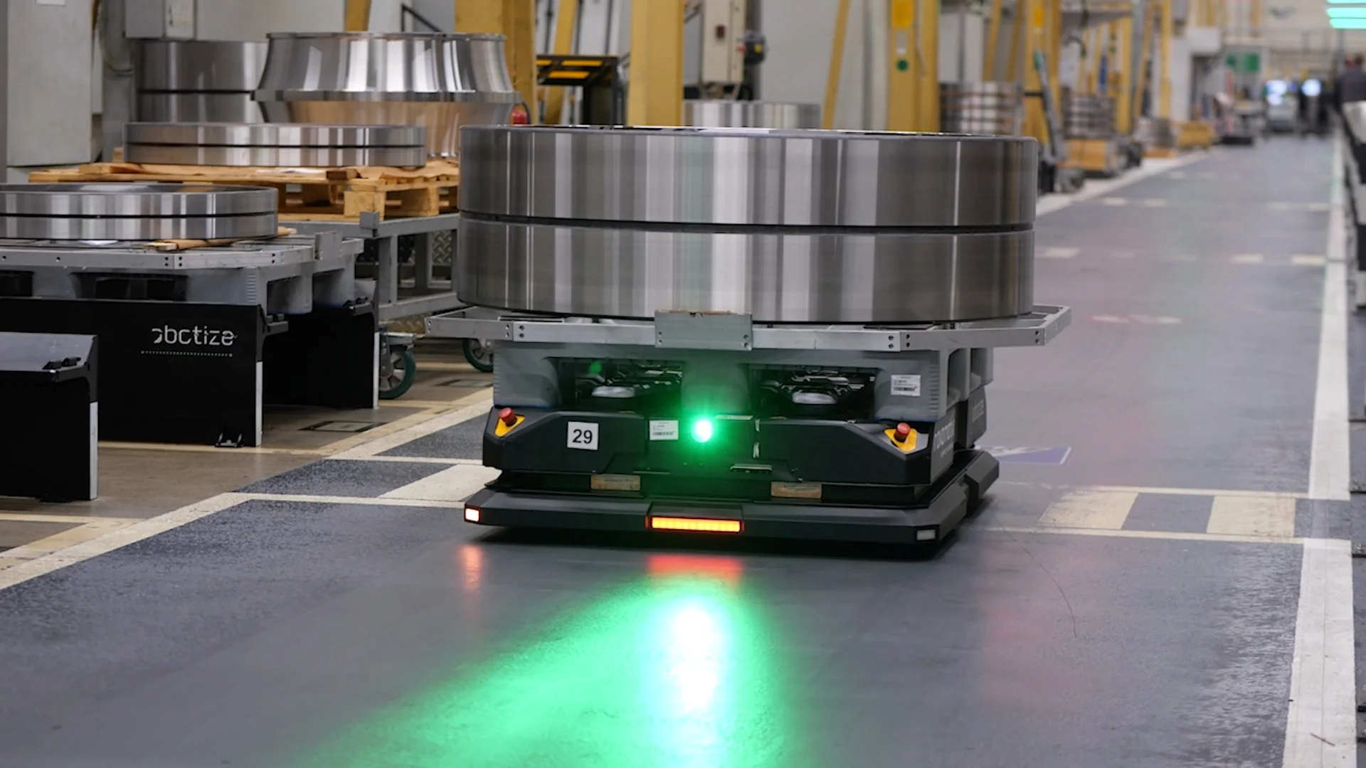 Schaeffler — flotă mixtă AMR Robotize GoPal pentru JIT și end-of-line